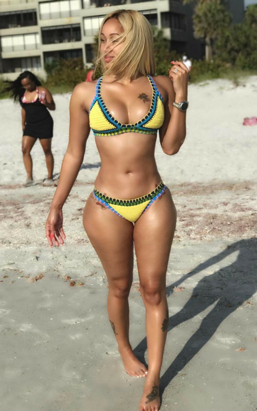 sexy beach body girl pawg osvpqvjLrT1w9lgc5o1 1280