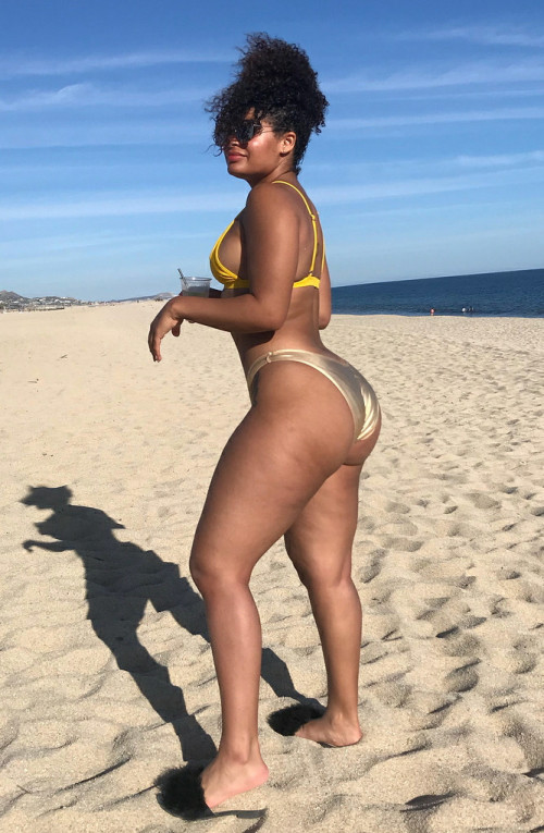 sexy beach body girl pawg p29dlakOAi1w9lgc5o1 1280