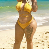 sexy-beach-body-girl-pawg_p4ltfaTwna1w9lgc5o3_500