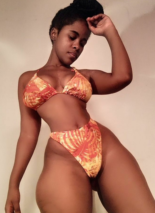 sexy beach body girl pawg p5gdpe03au1w9lgc5o4 1280