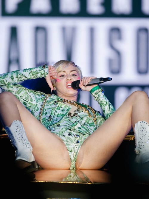 Miley-Cyrus-116.jpg