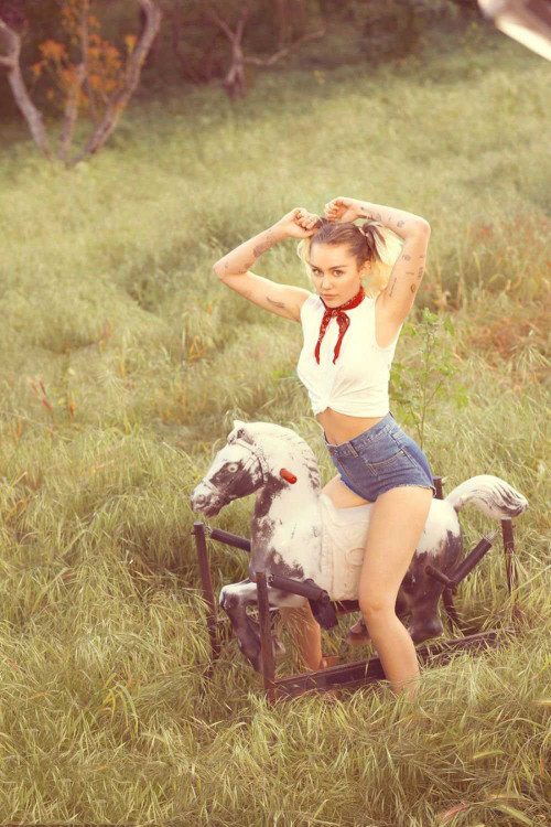 Miley-Cyrus-132.jpg