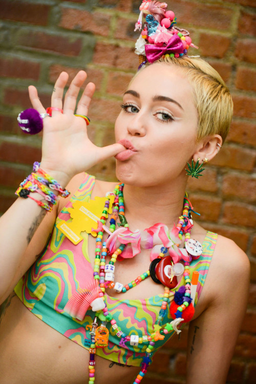 Miley-Cyrus-51.jpg